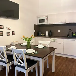 Lovely Havanska - With Free Parking Apartment Prag